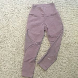 ALO Cropped Leggings